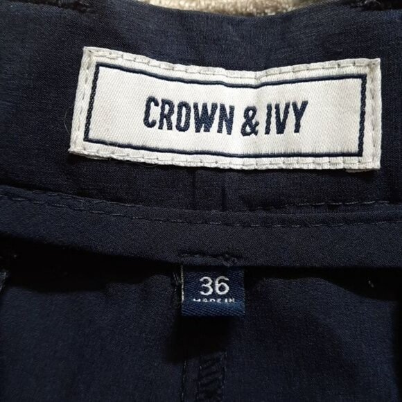 Crown & Ivy Navy Blue 4 Pocket Zipper Closure Activewear Shorts Size 36 - Picture 3 of 6